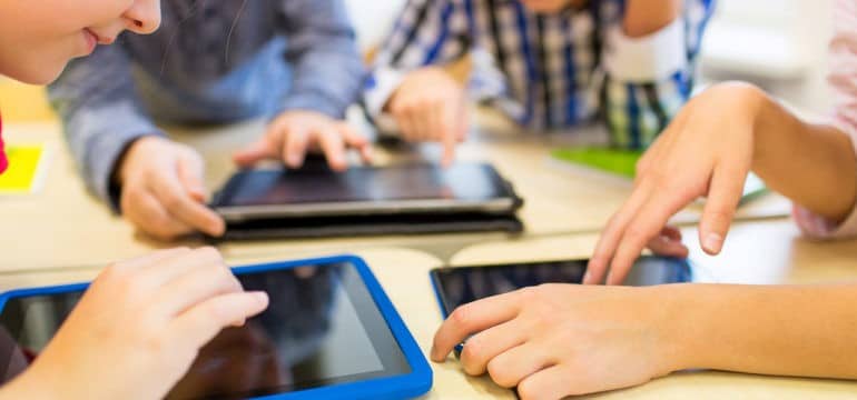 Si torna a scuola, ma attenzione alla sicurezza online 12 esetkids