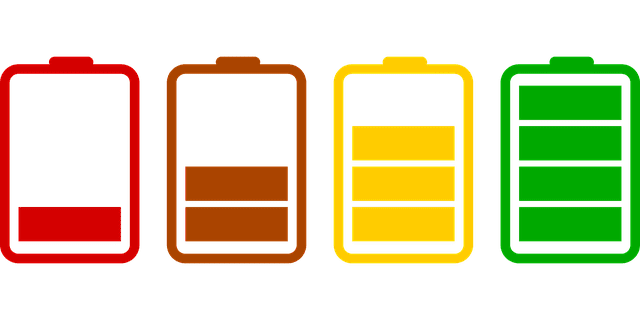 Uno studio indipendente dimostra che la durata dichiarata delle batterie è sovradimensionata 13 Uno studio indipendente dimostra che la durata dichiarata delle batterie è sovradimensionata