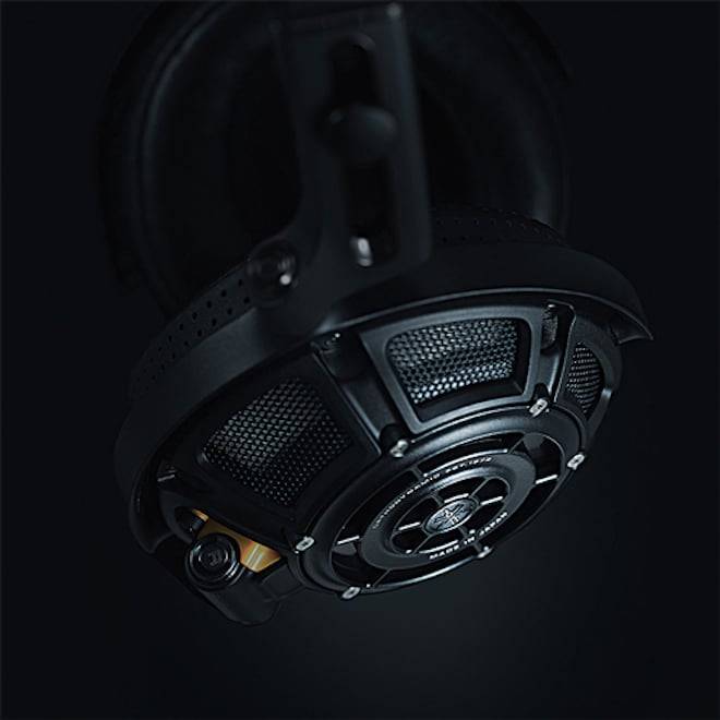 Yamaha presenta le nuove cuffie YH-5000SE con True Sound 15 w660 1581910 caud633146 mod3 yh5000magnesiumbody1