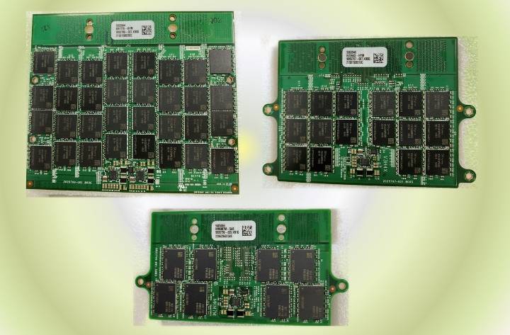CAMM, il nuovo standard di collegamento tra i banchi Ram 14 CAMM Memoria 01